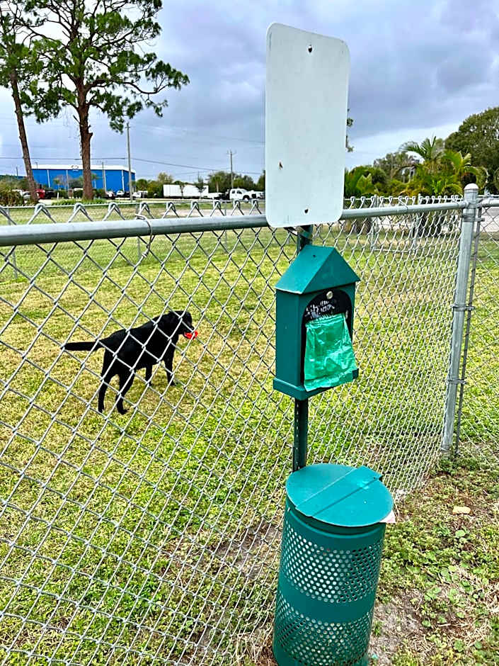 Days Inn by Wyndham Melbourne