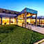 Zenitude Hotel la Valadiere, an Ascend Collection Hotel