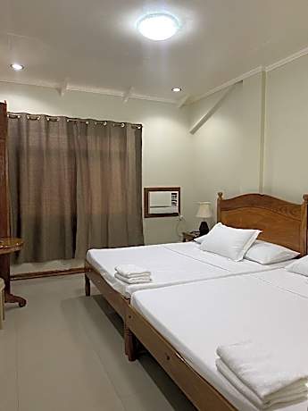 Cozy private room in Caramoan, Camarines Sur Rm 1