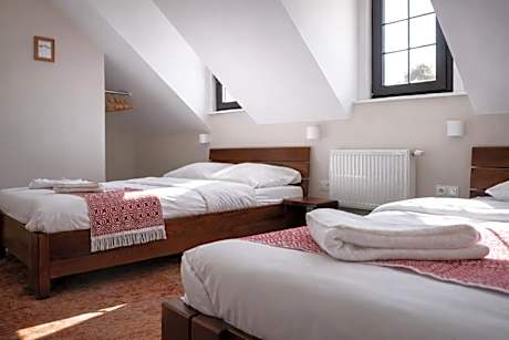 Basic Triple Room