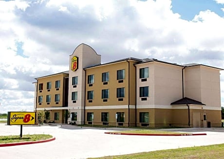 Super 8 by Wyndham Stanton