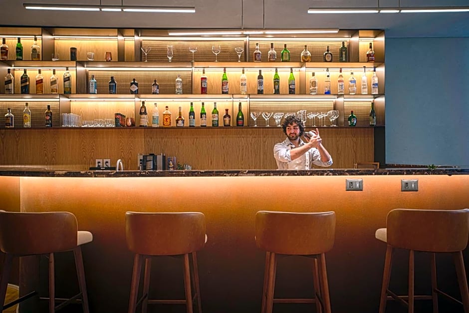 QOYA Hotel Curitiba, Curio Collection by Hilton