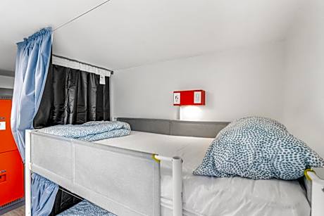 Bed in 6-Bed Dormitory Room