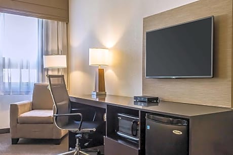 Queen Suite with Two Queen Beds - Disability Access/Non-Smoking