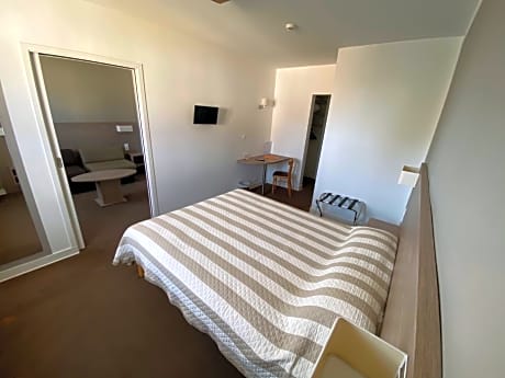 Suite (2 Adults)