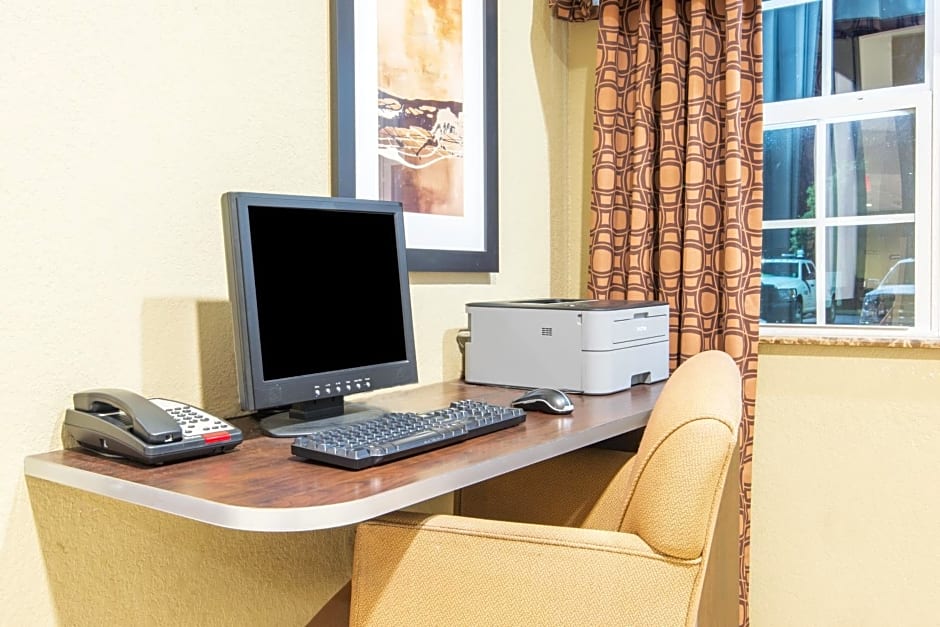 Microtel Inn and Suites Montgomery