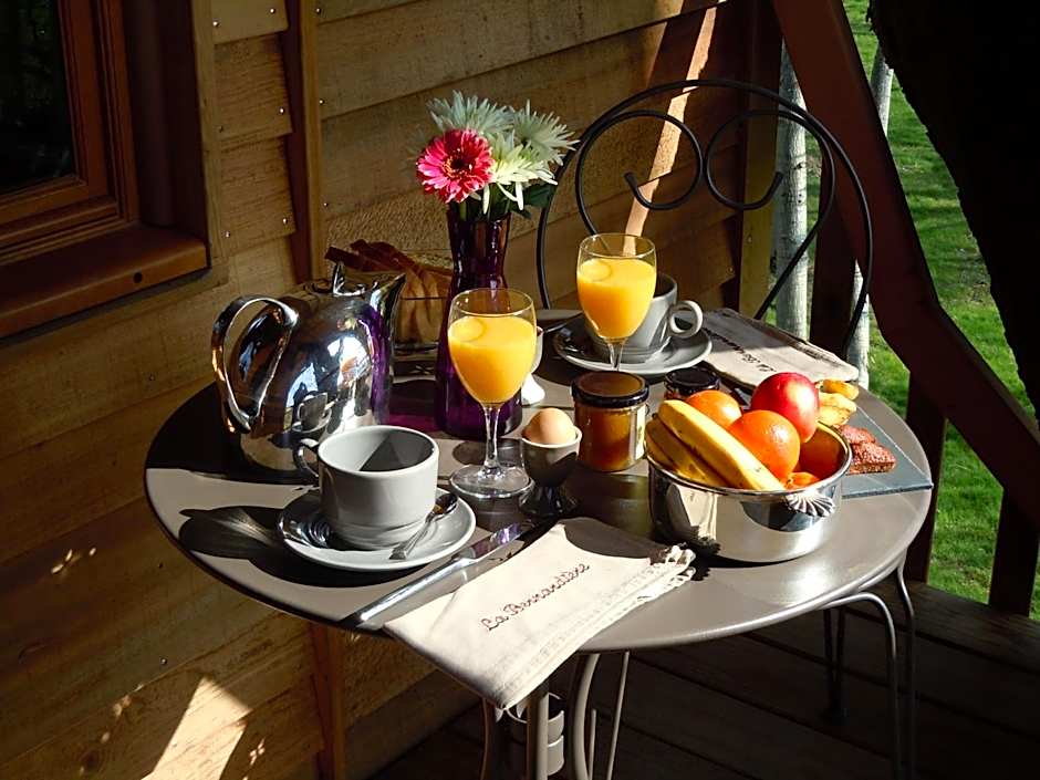 Cabanes et Studios à la Bernardiere