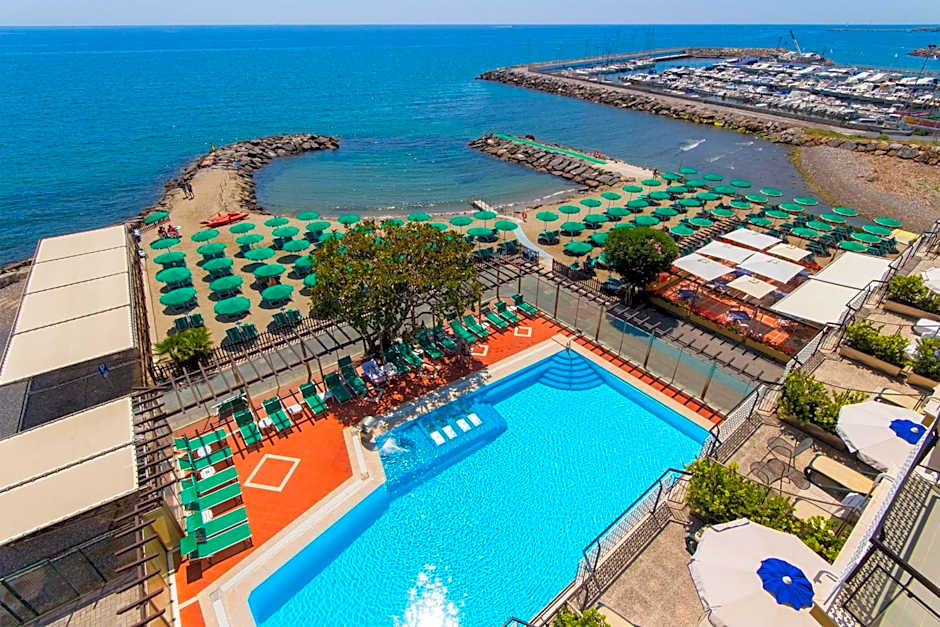 Hotel Bellevue Et Mediterranée