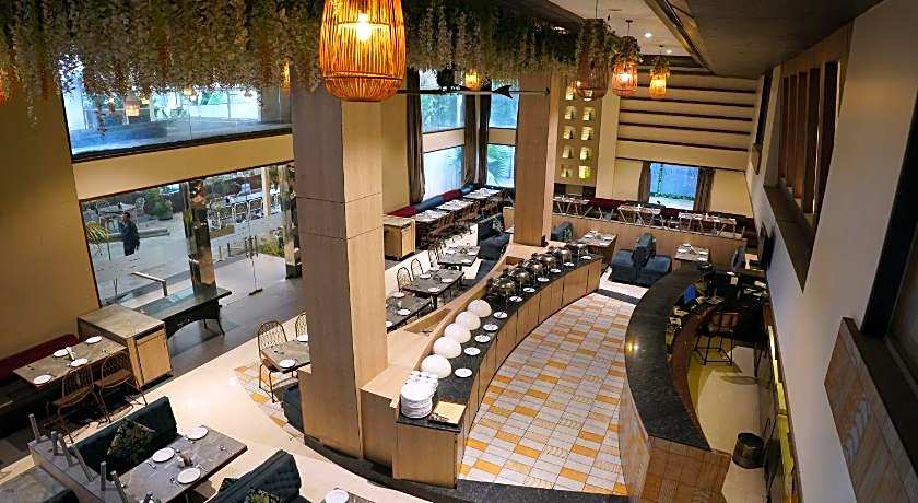 Hotel Sadanand Regency                                                                          