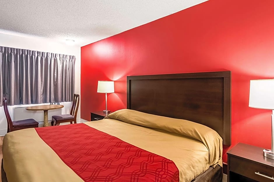 Econo Lodge East Staunton