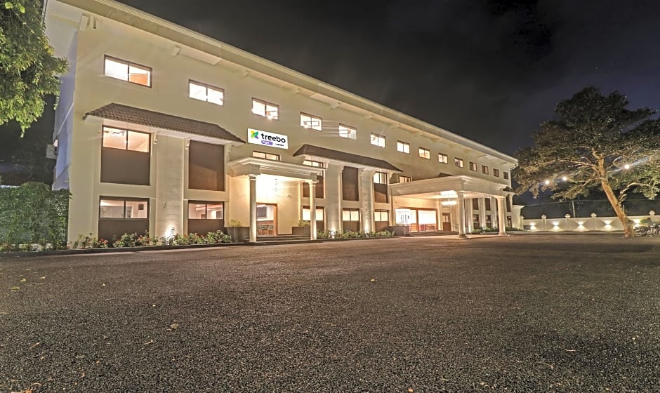 Treebo Premium Vahada 7 Minutes Drive From Ambalapuzha Sree Krishna Swamy Temple