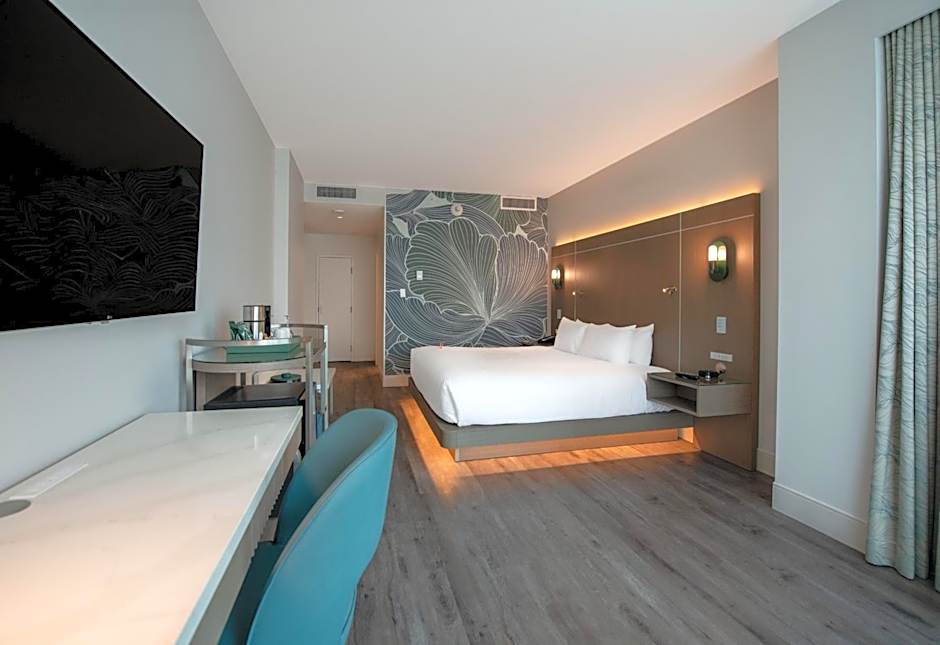 COAST COAL HARBOUR HOTEL by APA