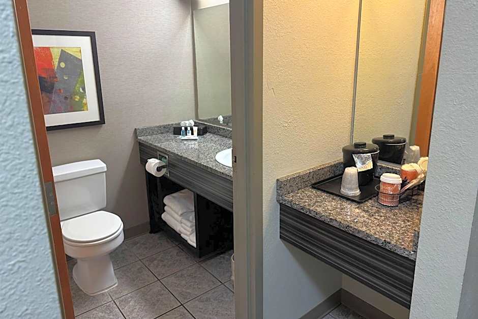 Comfort Inn Huntington near University area