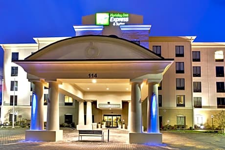 Holiday Inn Express & Suites Oak Ridge By IHG