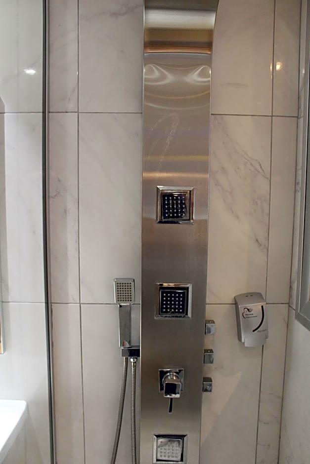 Fedrania Gardens Hotel