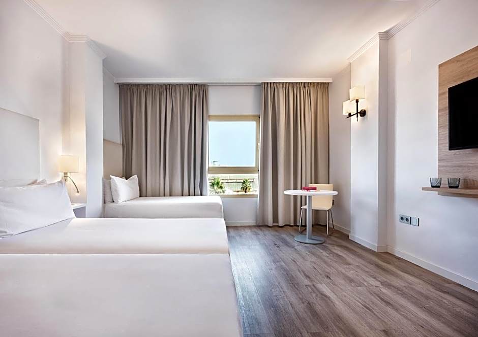 Hotel Melilla Puerto Affiliated by Meliá