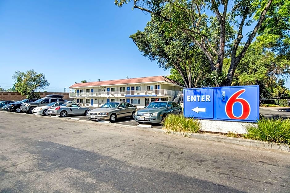 Motel 6-Stockton, CA - North