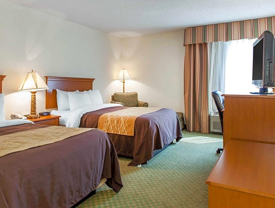 Quality Inn near Amish Country