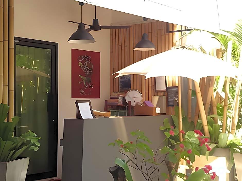 Sairee Sairee Guesthouse