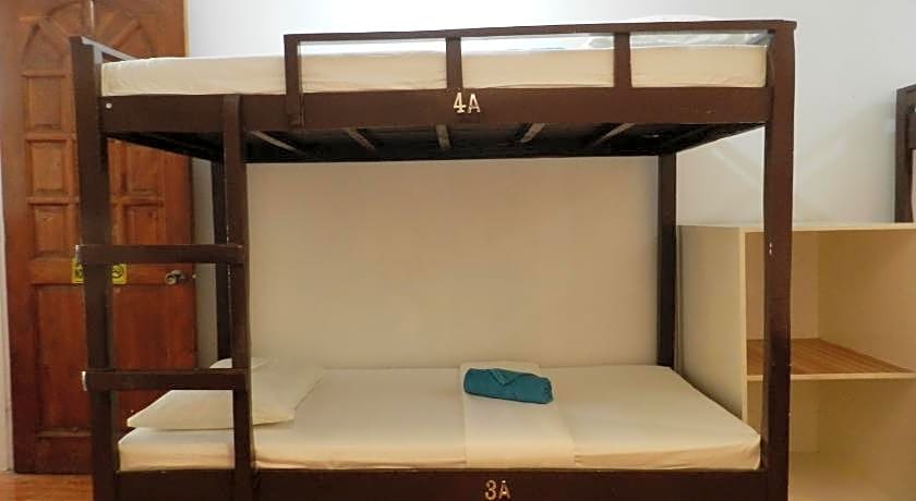 The Victorian by Stevrena Accommodations