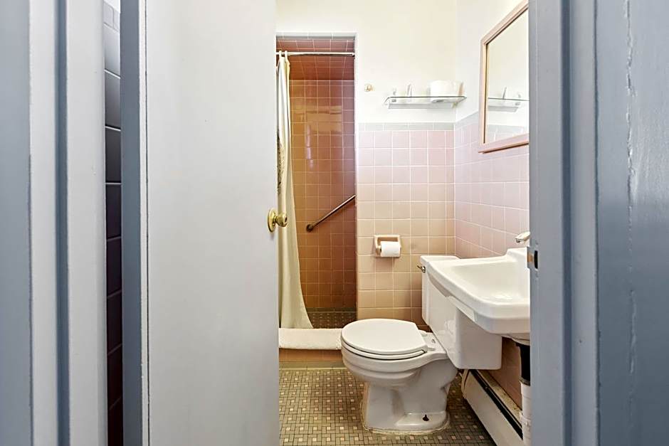 Pen Ann by Capital O Pharr/McAllen TX