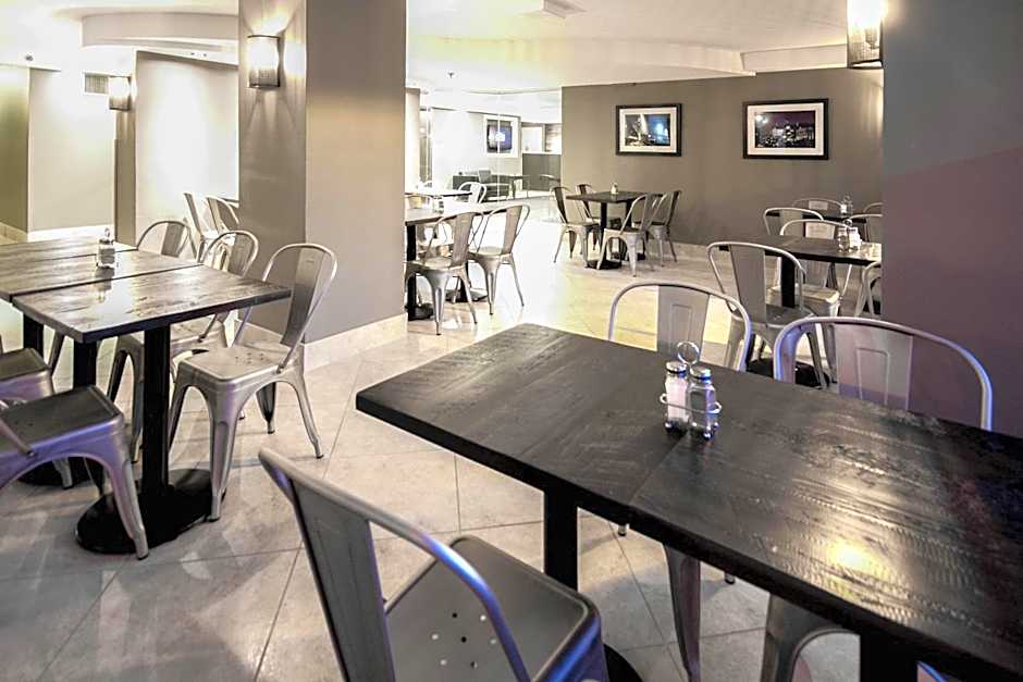 Hotel Faubourg Montreal Centre Ville Downtown 183492