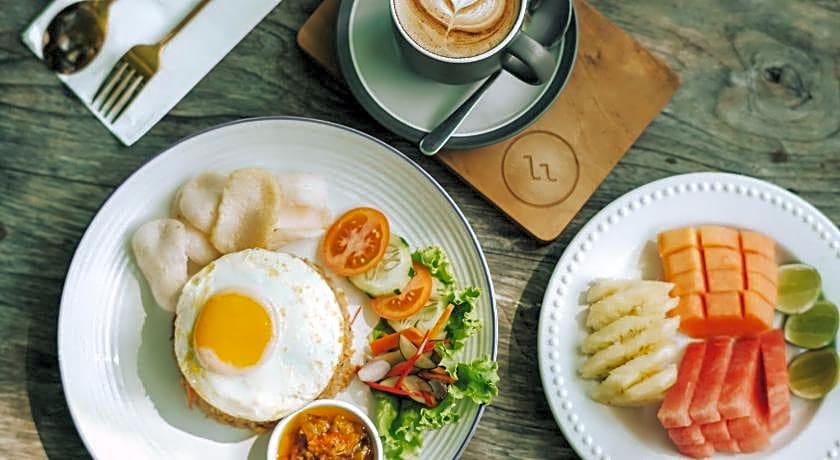 Lovina life Room & Cafe