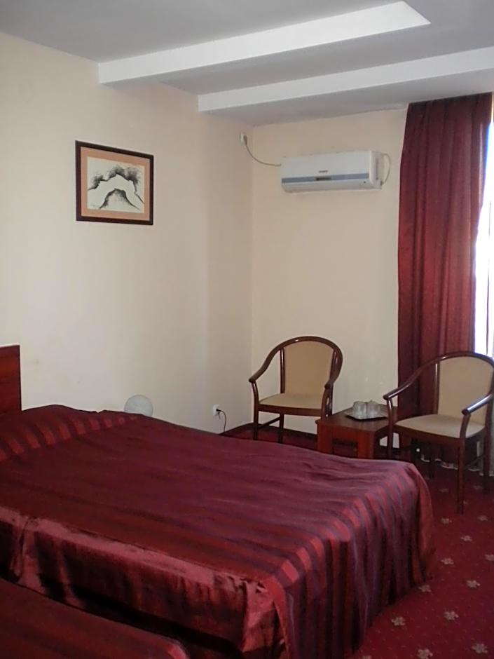 Hotel Ary