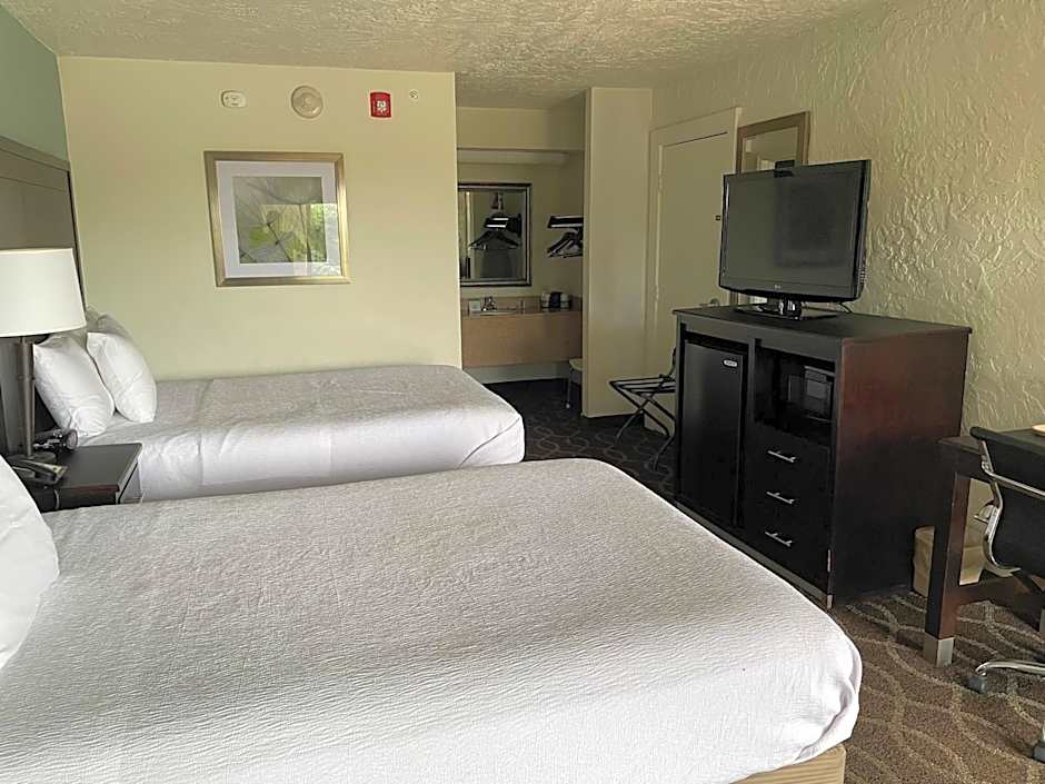 Quality Inn Clinton North