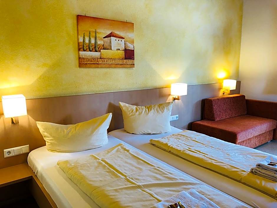 Hotel - Restaurant Hirschen - Werneths Landgasthof beim Europa- Park Rust