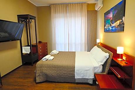 Triple Room with Shared Toilet