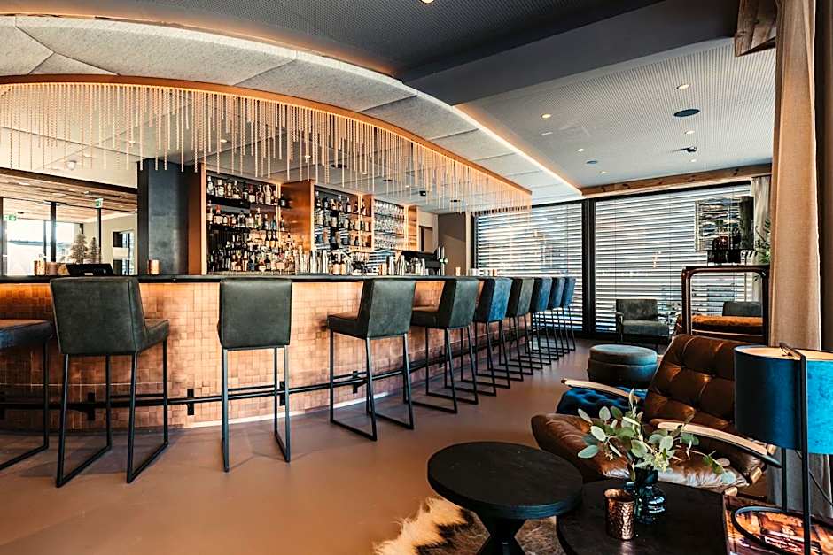 THE MATTHEW - Copper Lodge