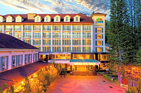 Century Pines Resort