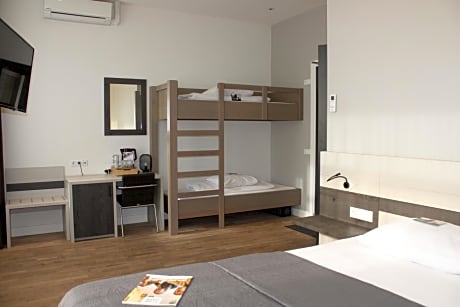 Comfort Quadruple Room