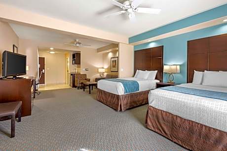 Suite-2 Queen Beds Non-Smoking Sofabed Sitting Area Microwave And Refrigerator Wi-Fi Full Breakfast