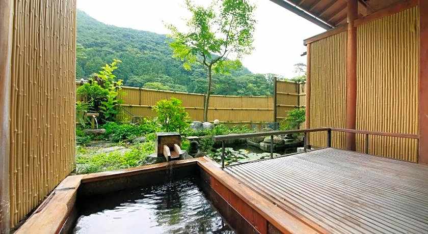 MICASA (Minakami Hot Spring Ryokan)