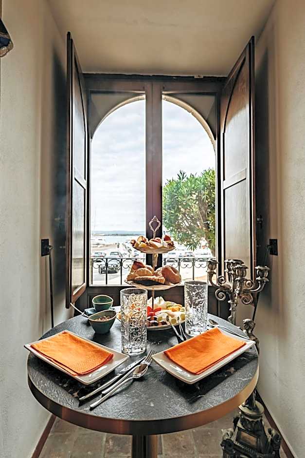 Palazzo Giunta - Porta Marina Ortigia