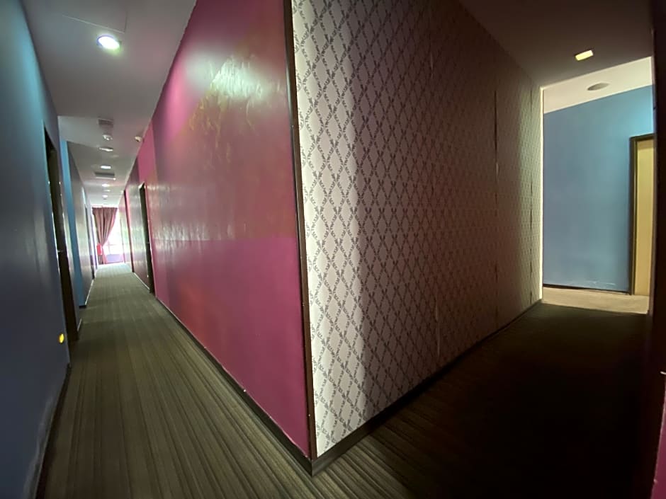 OYO 89752 7 DAYS EXPRESS HOTEL