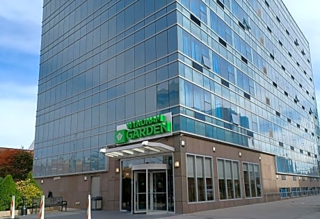 Wyndham Garden Long Island City