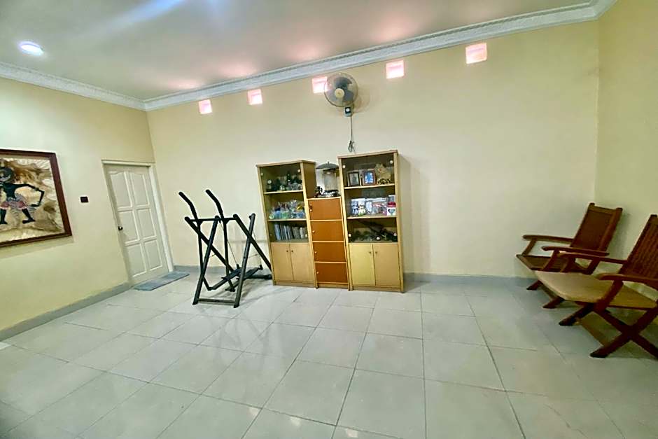 Hotel O Kenzie Bunkbed Syariah