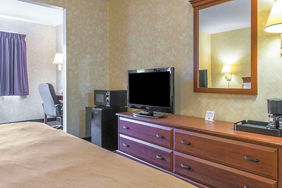 Quality Inn & Suites Titusville