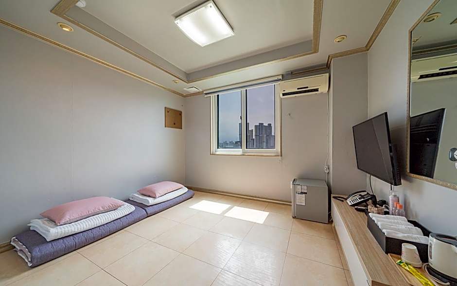 Jumunjin Hotel
