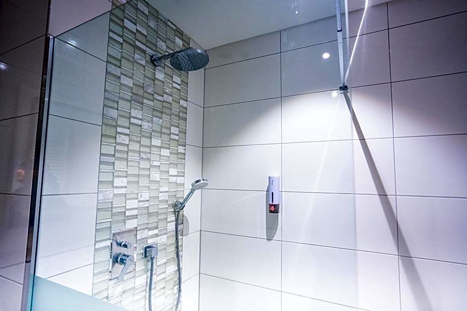 Puzzle Hotel Airport Frankfurt