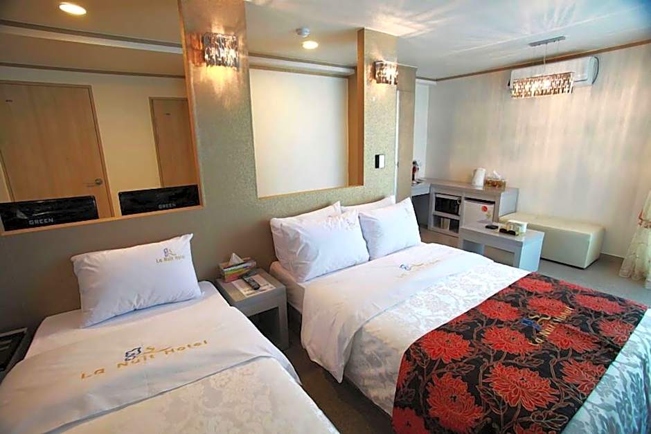 Goodstay Lanuit Hotel