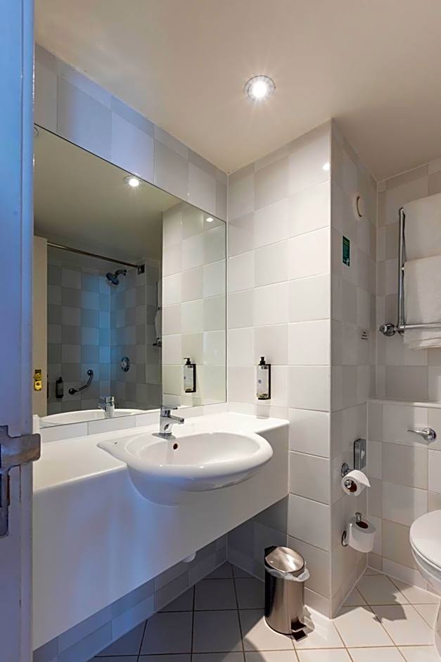 Holiday Inn Basildon By IHG