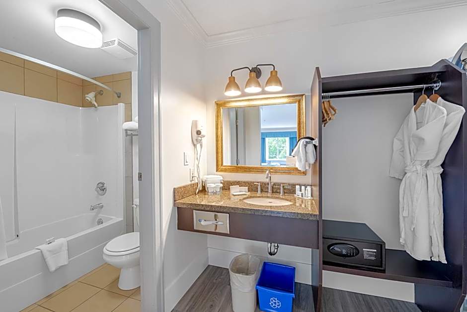 Ramada by Wyndham Surrey/Langley