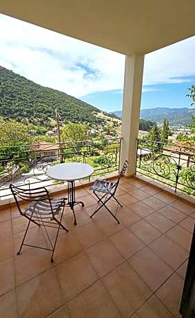 Lithos Villas Kalavryta