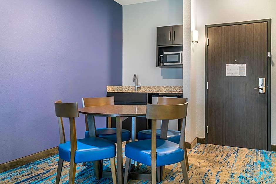 Comfort Inn & Suites Adrian