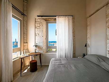 Deluxe Suite with Sea View