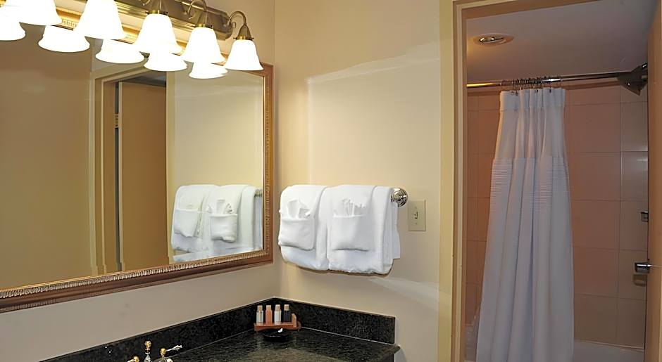 Fort Magruder Hotel, Trademark Collection by Wyndham